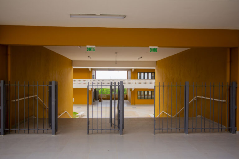 Entrée du collège